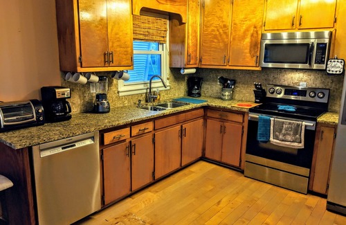 Surf City House | Our Happy Place, As Good As Beach Front, Dog Friendly, 10% Off Military/Teacher