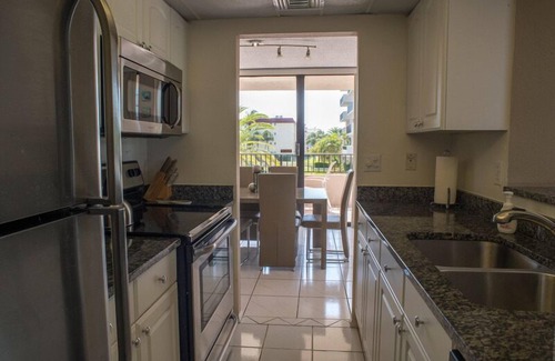 Siesta Key Condo | Our House at the Beach E-102 Modern, light-filled, spacious