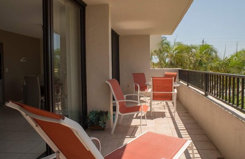 Siesta Key Condo | Our House at the Beach E-102 Modern, light-filled, spacious