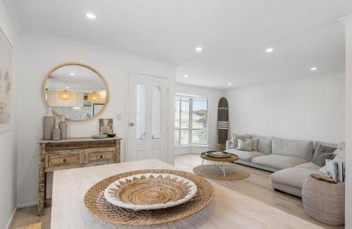 Middleton House | Our Little White House -74 Padman Crescent, Middleton