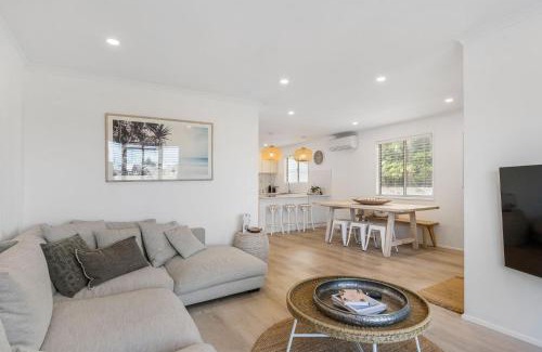 Middleton House | Our Little White House -74 Padman Crescent, Middleton