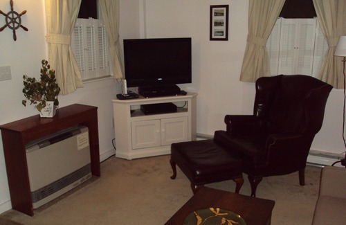 Camden House | OUR MOST POPULAR COTTAGE IN CAMDEN!