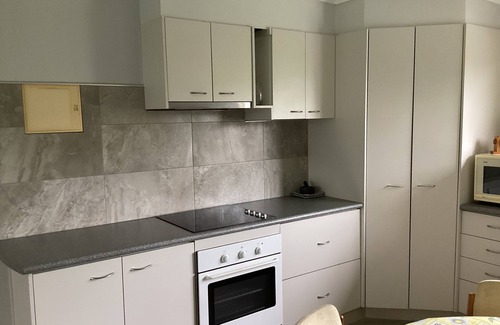 Kianga Apartment | Our Narooma Honeyhouse just minutes away from beaches, boating and bike trails