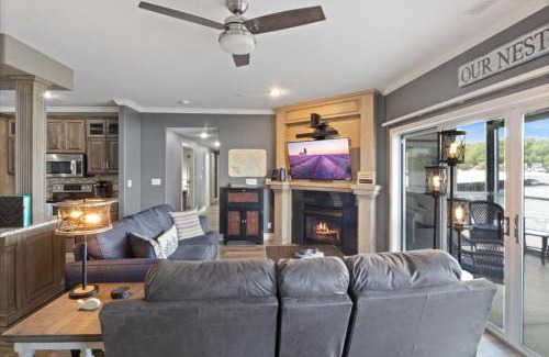 Lake Ozark Apartment | Our Nest #1A