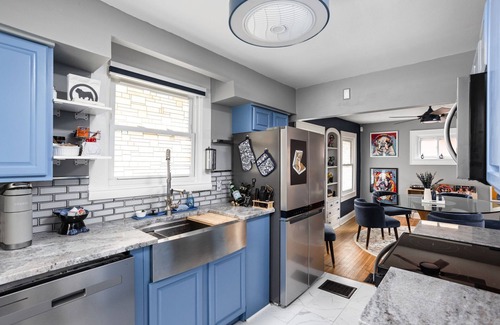 Meridian-Kessler House | Our over-the-top amenities and luxurious comforts make your stay memorable. n