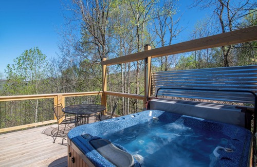 Cullowhee House | Our Pinnacle - Private Home Nestled in the heart of the Smokies - With a hot tub!