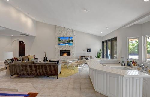 Palm Springs House | Our Poolside Desert Nirvana