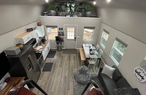 Scenic Oaks Cottage | Our Tiny House is Peaceful, it is a place for relaxing and enjoying.
