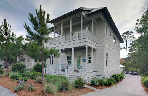 Lakeside at Blue Mountain Beach House | Our Treasure