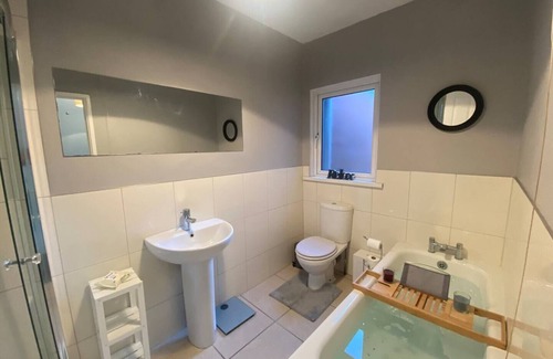 Ormeau House | Our two bedroom house is perfect for short or long stay.