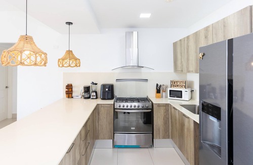 Rio Mar Apartment | Ourfriends Condo by Acomodo