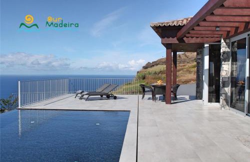 Estreito da Calheta Villa | OurMadeira - Cliffscape, panoramic seaviews