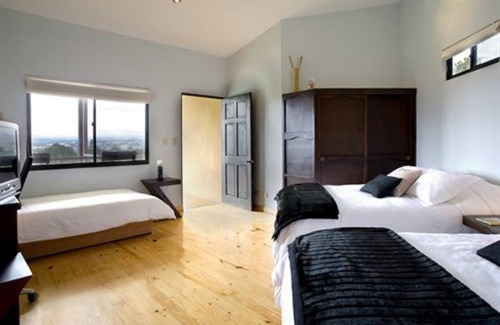 Escazu Hotel | Out of Bounds Hotel