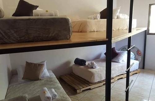 Santa Elena Hotel | OutBox Inn