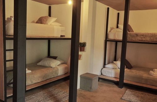 Santa Elena Hotel | OutBox Inn