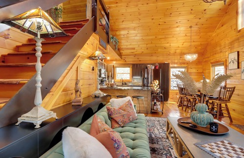 Murphy Cabin | Outdoor Oasis: Fall Family Retreat in Murphy!