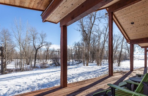 Bozeman House | Outdoor oasis immersed in 55 acres of nature with views, fireplace & Jacuzzi tub