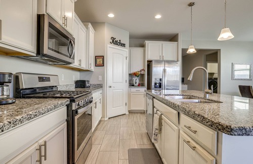 Montecito in Estrella House | Outdoor Oasis w/Pool & Spa: Goodyear Getaway