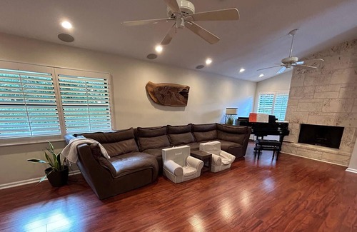 Boca Raton House | Outdoor paradise - pool/spa/kitchen with Spacious Home