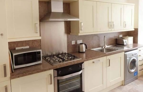Flookburgh Cottage | OUTERTHWAITE COTTAGE, family friendly, with a garden in Flookburgh