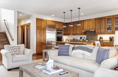 Jackson Condo | Outpost: Love Ridge 252 - Spacious, Air Conditioned