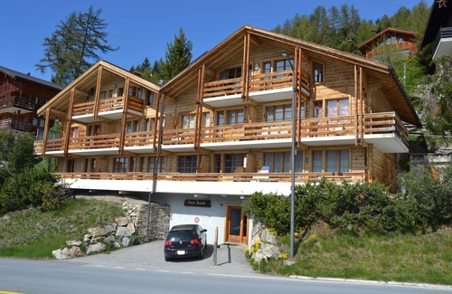 St. Luc Apartment | Outside : flat for 4 person on the 2nd floor, balcony -Inside : 45 sqm, living room with dining area
