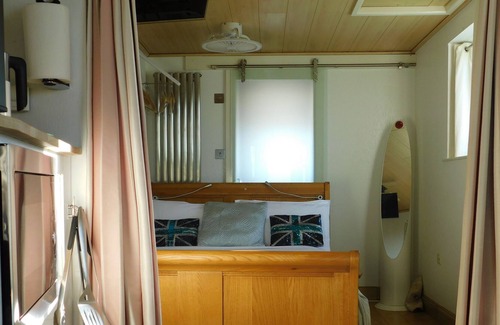 Treknow Apartment | Outstanding Prime Position Coastal Property