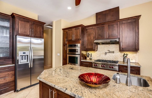 Palm Desert House | OUTSTANDING ESTATE! LUXURY PRIVATE RESORT FEEL HOME, FABULOUS LOCATION