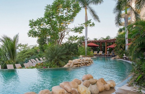 Romantic Zone Resort | Outstanding OCEAN FRONT Corner Deluxe Studio with whirlpool for NEW YEARS EVE