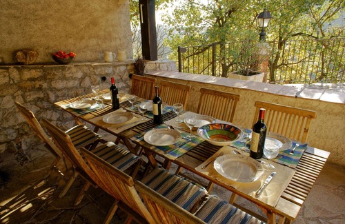 Saint-Jeannet Villa | Outstanding Provençal Villa with Spectacular Views Available All Year