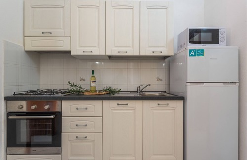 San Teodoro City Centre Apartment | Outstanding Residenze Gallura 2 Bedroom Sleeps and Child