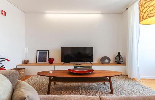 Santos Apartment | Outstanding Santos Spacious 2 Bedroom Apt w AC