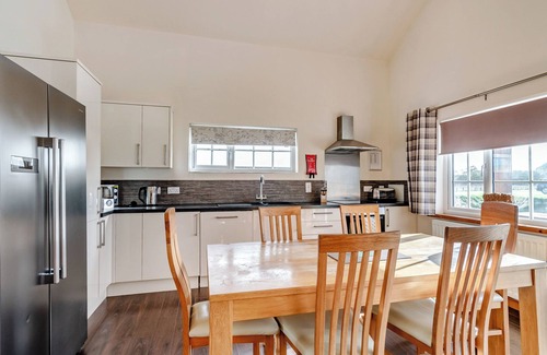 Hornsea Ski Chalet | Outstanding, spacious and contemporary two storey lodge.