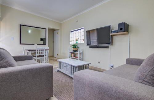 Ekurhuleni Apartment | Ovendales Self Catering Cottage