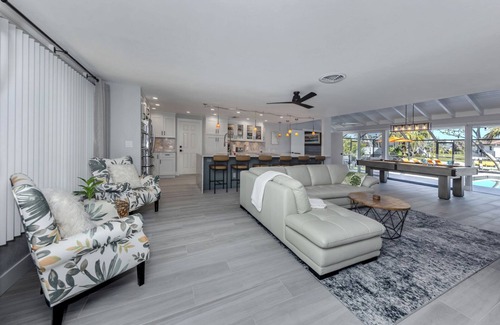 Overbrook Gardens House | Overbrook Gardens Waterfront Oasis