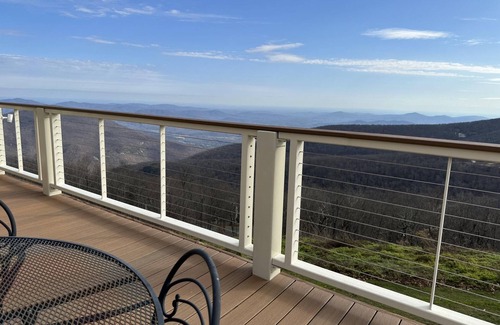 Chestnut Springs Apartment | Overlook Penthouse Wintergreen