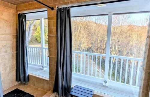 Andrews House | Overlook Retreat *New Listing*