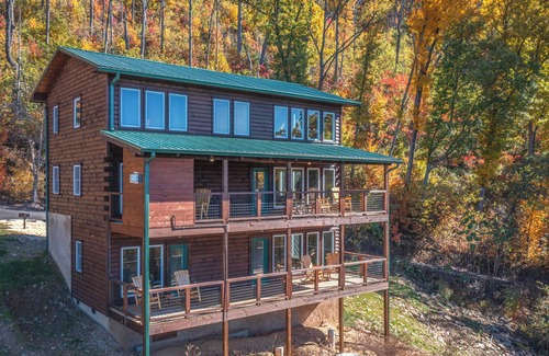 Gatlinburg Cabin | Overlooking Adventure by Jackson Mountain Rentals