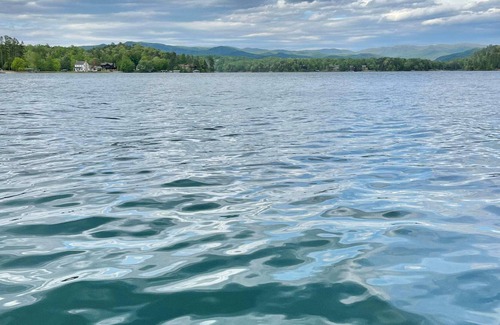 Salem House | Overlooking Lake Keowee Bay View