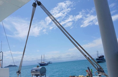 Parque Estadual da Costa do Sol Boat Rental | Overnight stay on a sailing catamara at Orla Bardot