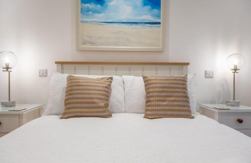Great Snoring House | Owl Cottage