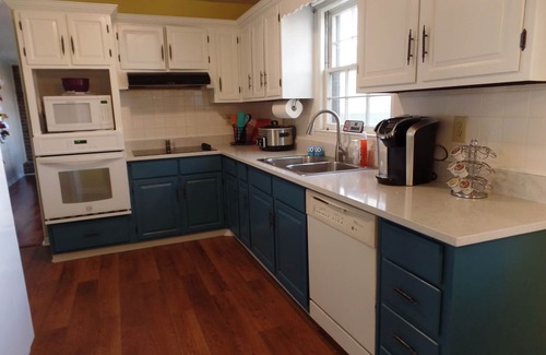 Mableton House | Owl House, 5 bed 3 Bath - Game Room , Six Flags - Braves - Aquarium.