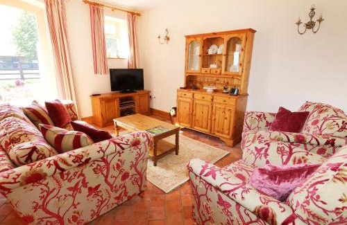 Alford House | Owl's Roost