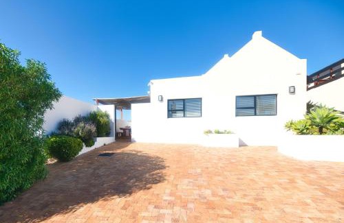 Waenhuiskrans Apartment | Owlet Cottage In Arniston