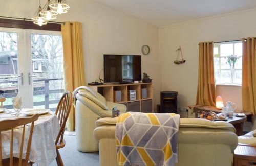 Cenarth House | Owls About - Uk6756