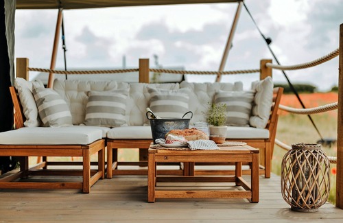 Little Walsingham Ski Chalet | Owls Nest