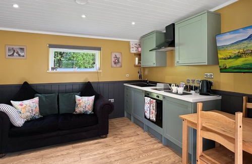 South Molton Apartment | Owls Nest Lodge, South Molton
