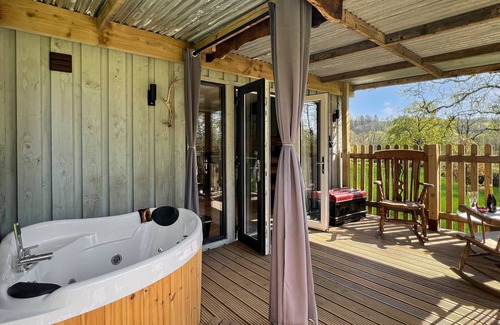 South Molton Apartment | Owls Nest Lodge, South Molton