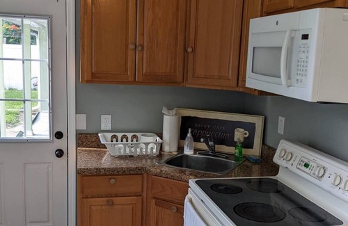 Azalea Park Apartment | Own Kitchen Own Bath - Panda Casita