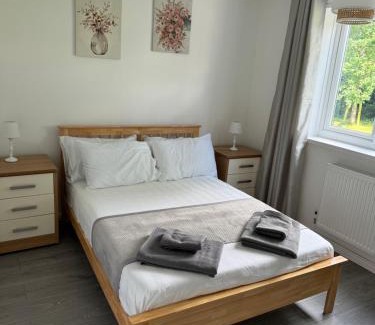 Oxford Apartment | Oxford, 2 Bedroom Private Flat with Parking